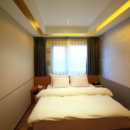Gallery Tourist Hotel Tchongjong Exteriér fotografie