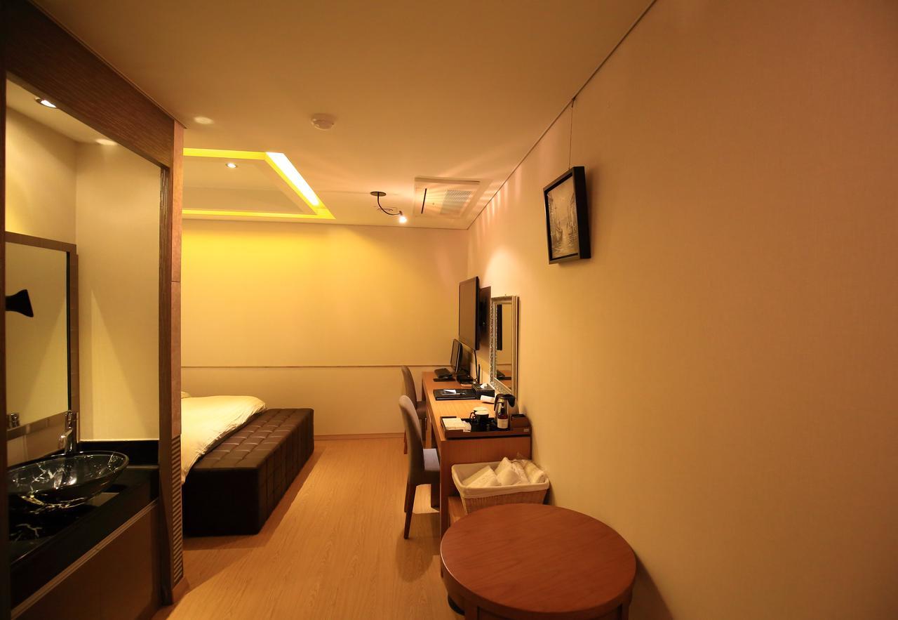 Gallery Tourist Hotel Tchongjong Exteriér fotografie