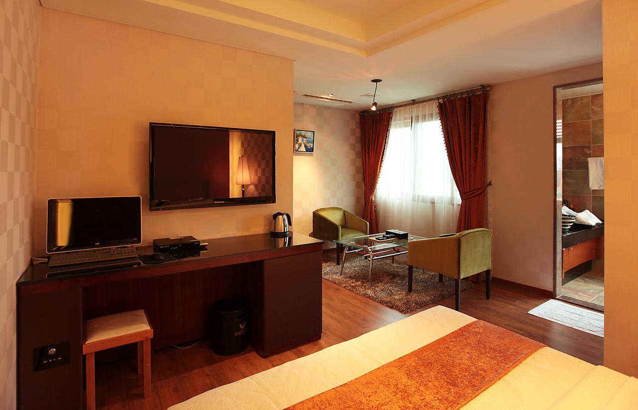 Gallery Tourist Hotel Tchongjong Pokoj fotografie